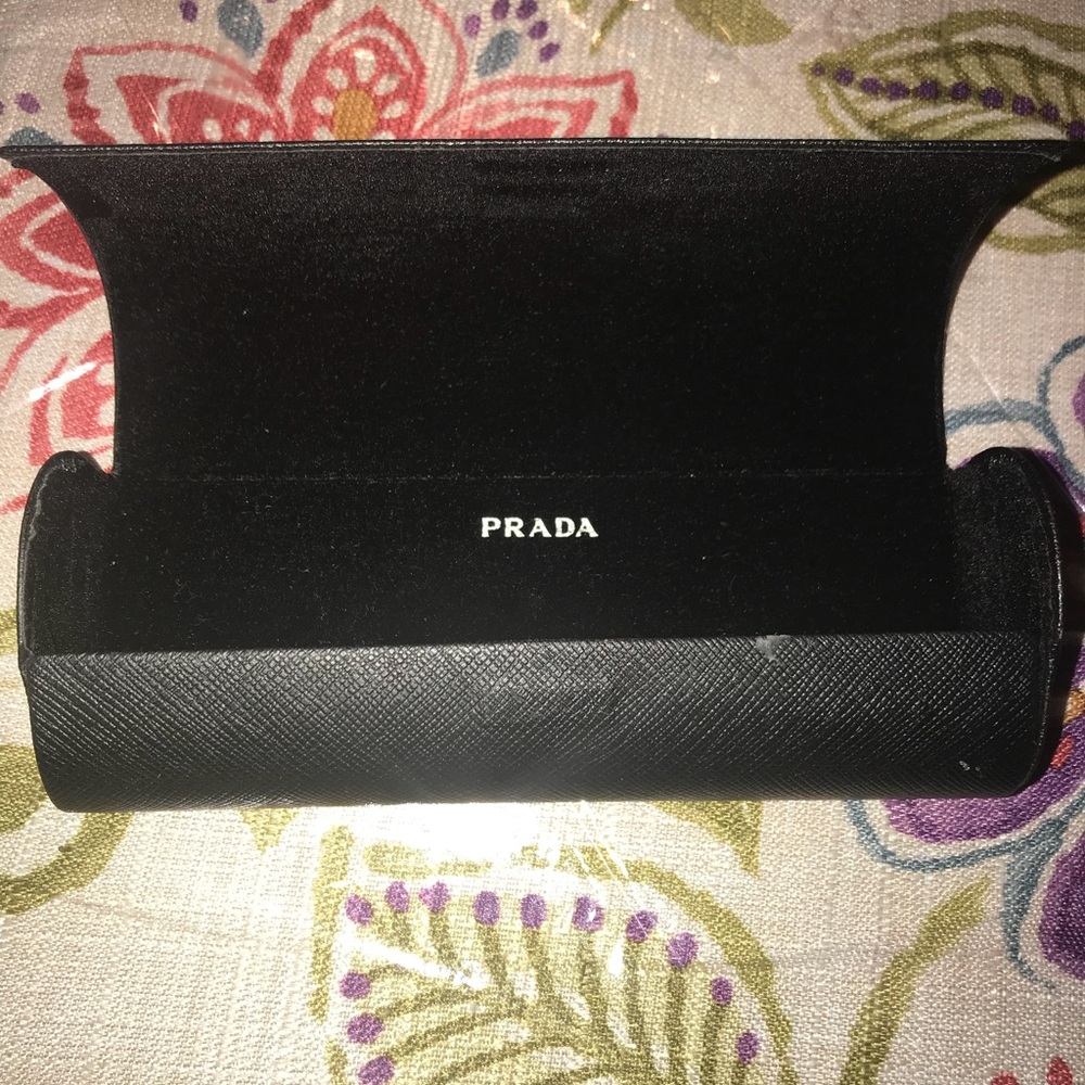 Glasses case